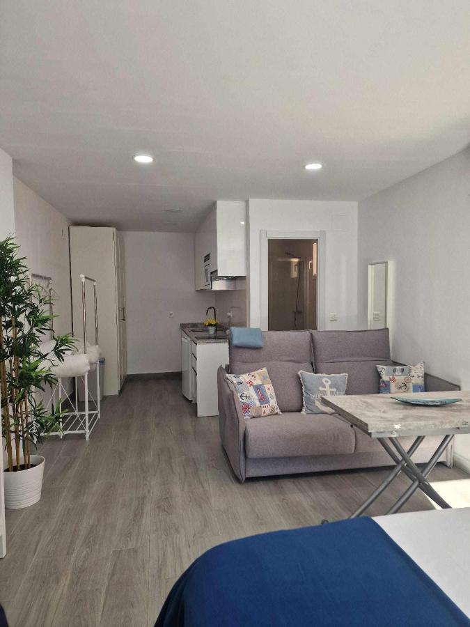 Loft B frente Playa Pedregalejo Leilighet Málaga Eksteriør bilde
